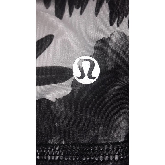 Lululemon Sz 4 Athletica ARIA Tank Top Brisk Bloom Floral EUC - Picture 9 of 9